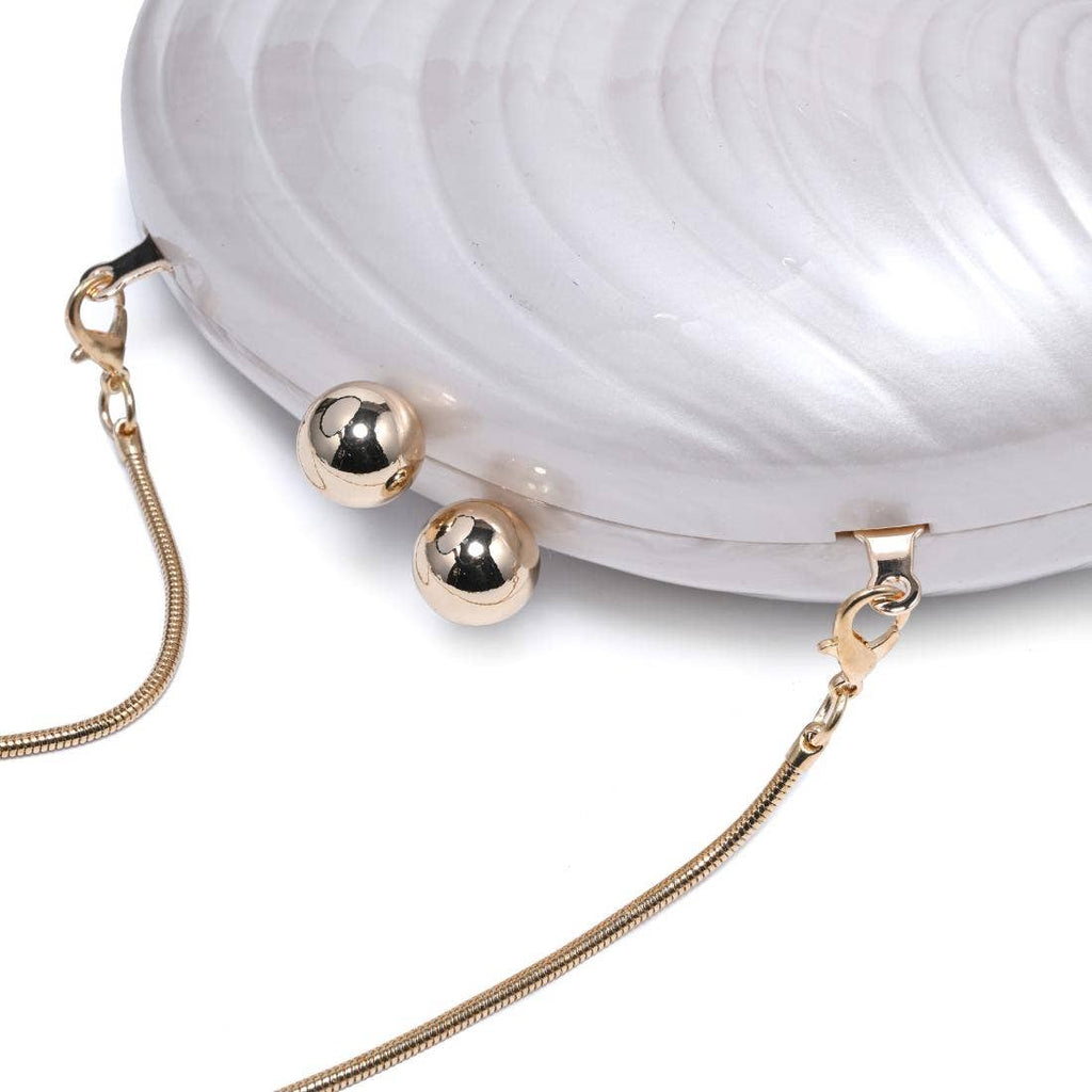 Shell Shaped Clutch